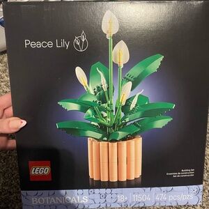 LEGO Botanical Collection with Green and White